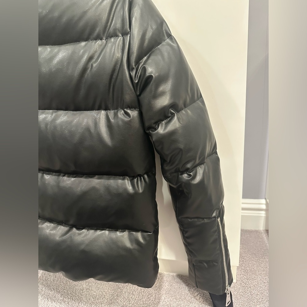 SAM. Jacket - Picture 13 of 16
